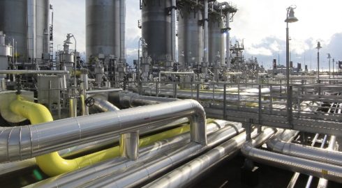 МЭА спрогнозировало снижение спроса на газ в Европе и обвинило «Газпром» в низком объеме добычи