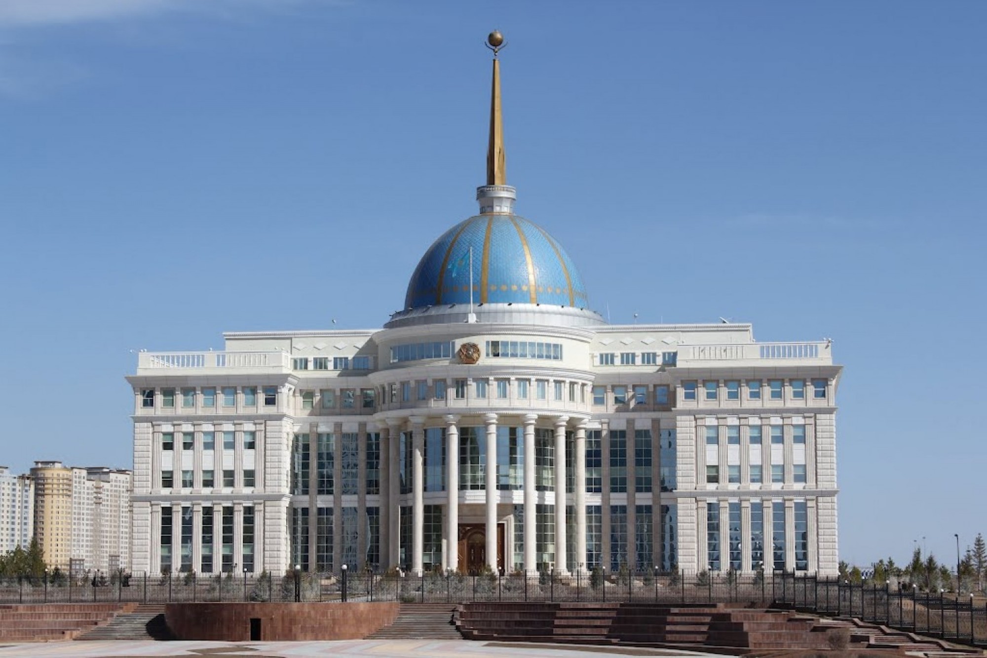 В Казахстане введут государственное регулирование цен на бензин, дизель и социально значимые товары