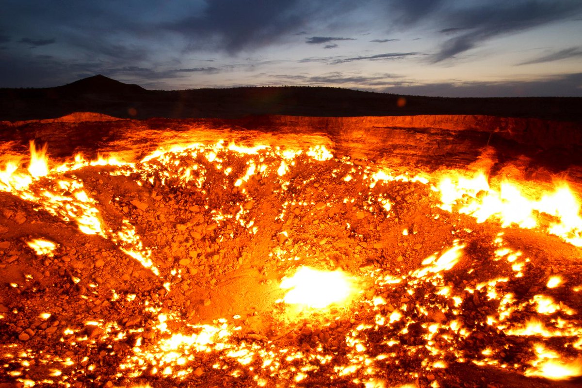 В Туркменистане попробуют потушить «Врата ада»