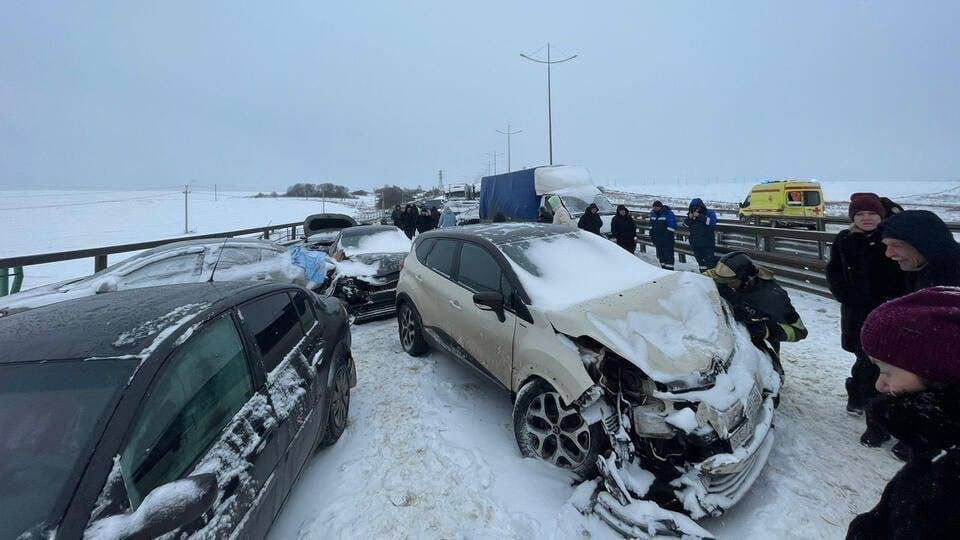 Десятки автомобилей попали в ДТП на трассе «Дон» в Тульской области