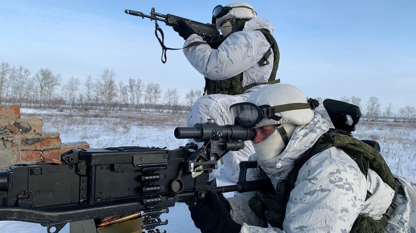В России в 2022 году будут созданы новые воинские части и соединения из-за угрозы НАТО, — Шойгу
