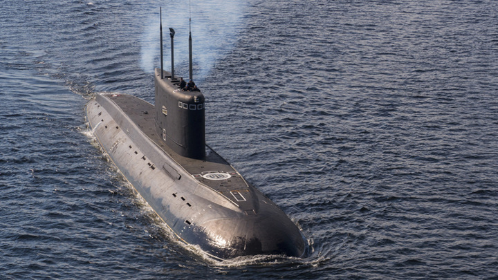 Российская подводная лодка задела фрегат ВМС Великобритании
