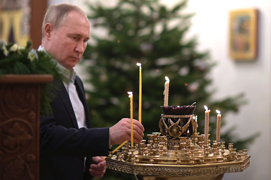 Почему президент России Владимир Путин не был в храме Христа Спасителя