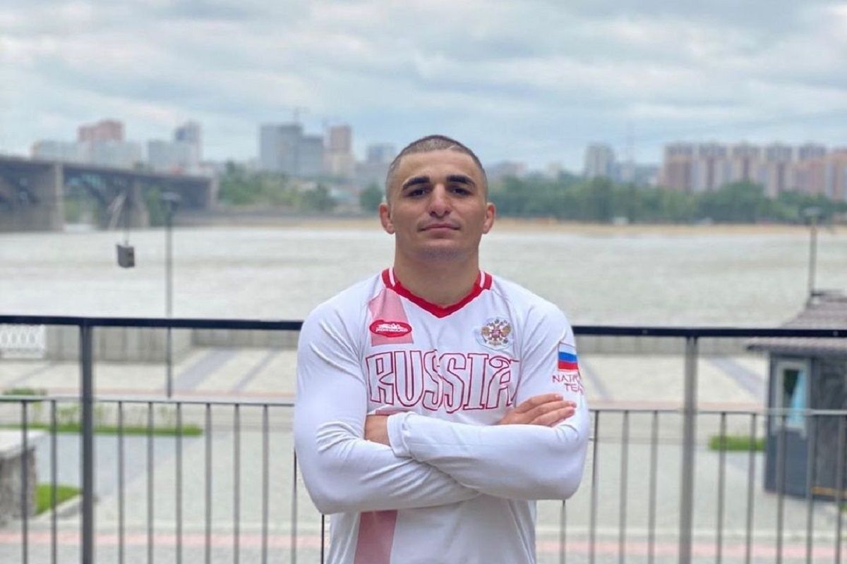 Новосибирский боксер Арест Саакян скончался в больнице после смертельного удара