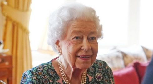 Её величество королева Елизавета II заболела коронавирусом COVID-19