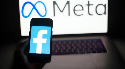 Будут ли в России наказывать за публикацию постов в Facebook и Instagram