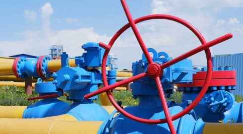 «Газпром» сохраняет стабильный уровень транзита газа в Европу через Украину