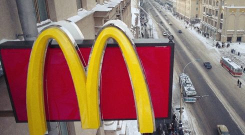 Закрытие «Макдональдса» в России в 2022 году: что будет с сетью ресторанов