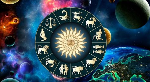 В шлейфе тотального затмения: гороскоп на неделю с 16 по 22 мая 2022 года