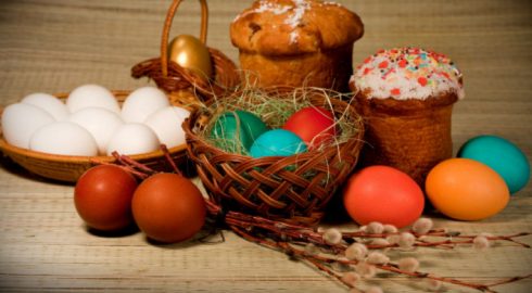 Пасхальные ритуалы в Великую субботу: можно ли печь куличи и красить яйца