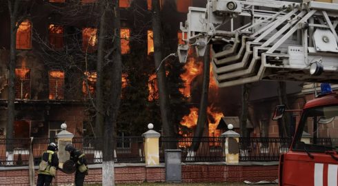 Число жертв в результате пожара в здании НИИ Минобороны РФ в Твери увеличилось: подробности