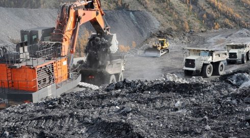 Работа кузбасских шахт «СДС-Угля» и «ТопПрома» приостановлена по решению Ростехнадзора и суда