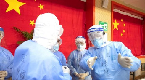 Новая волна ковида в Китае: почему власти не могут остановить распространение инфекции