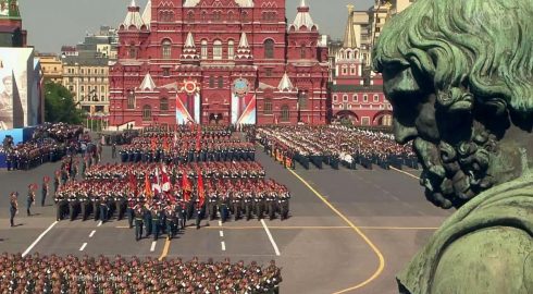 Где и во сколько смотреть прямую трансляцию Парада Победы в Москве 9 мая 2022 года