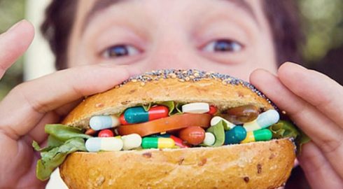 Антибиотики в пище: в каких продуктах содержится наибольшее количество лекарств