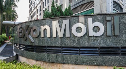 Exxon Mobil прогнозирует сохранение напряжения на нефтяном рынке в следующие 3-5 лет