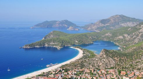 Экологи сообщили о проблемах в море на турецком курорте