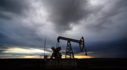 Новак предупредил о прекращении поставок Европе при введении ценовой планки для российской нефти