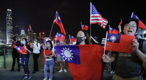 Китайский дракон против американского орла: начнется ли война на Тайване