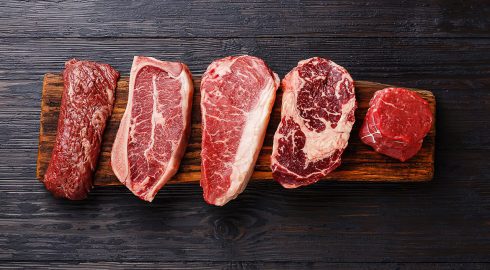 В РФ дорожает мясо: как наценки и расходы влияют на итоговую цену