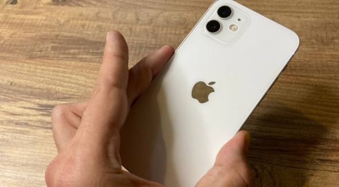 Компания Apple официально признала недостаток смартфонов iPhone 12 и iPhone 12 Pro