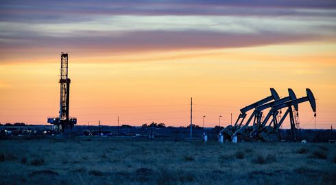 Число газовых и нефтяных буровых установок в США уменьшается вторую неделю подряд