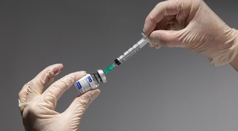 Могут ли россияне одновременно вакцинироваться от коронавируса и гриппа
