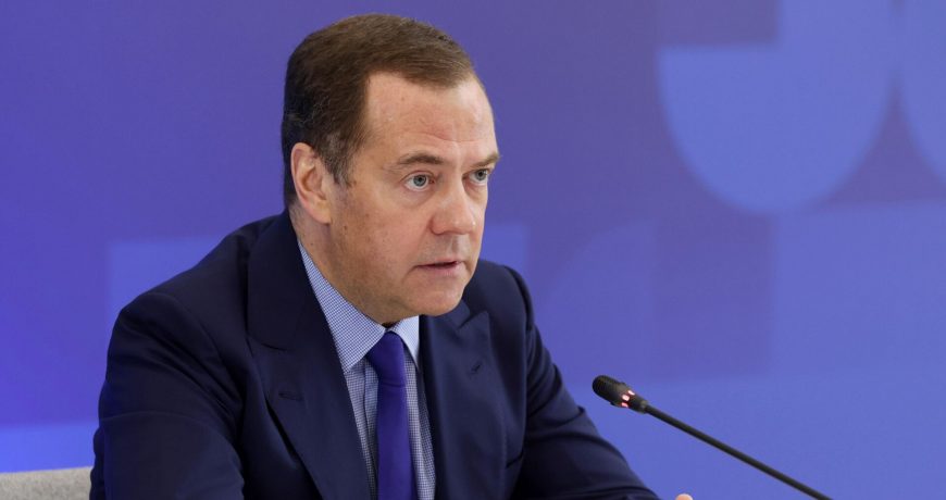 «Страна 404»: Медведев назвал границы санитарной зоны на Украине