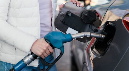 Бензин в США дешевеет в течение последних 7 недель