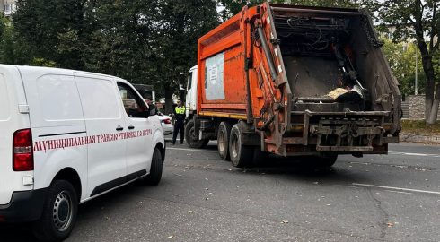 Виноват ли водитель мусоровоза в том, что дети попали под колеса его машины