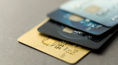 «Минус» на кредитке: как быстро погасить долг