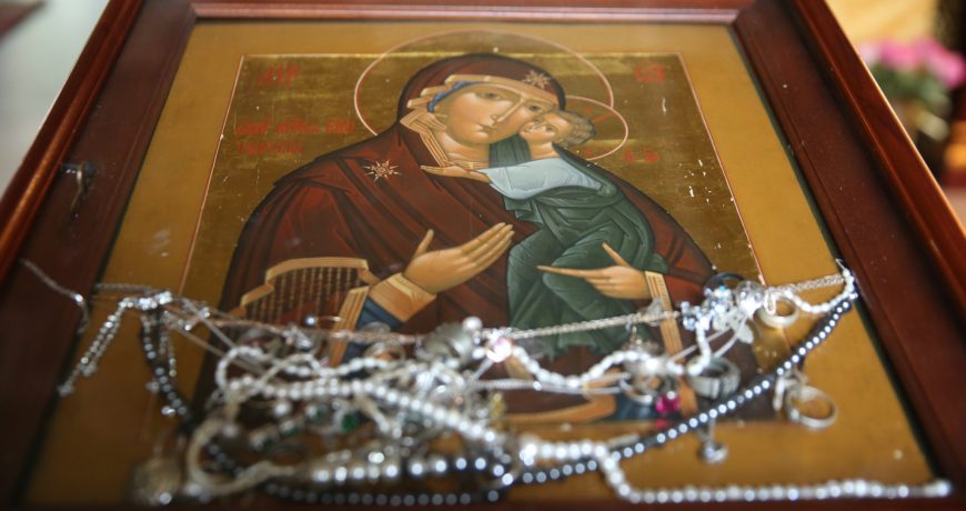 Православные верующие 6 сентября 2023 года почитают Петровскую икону Богоматери