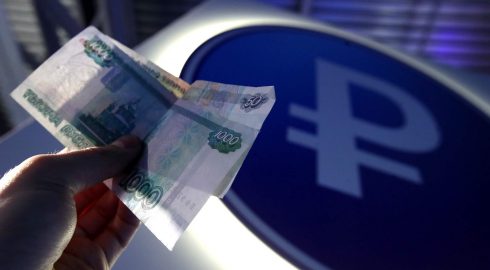 Валютные счета граждан Российской Федерации превратились в де-факто рублевые