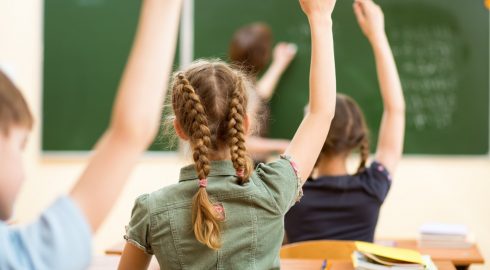 «Особым» детям в Эстонии запретят учебу на родном языке