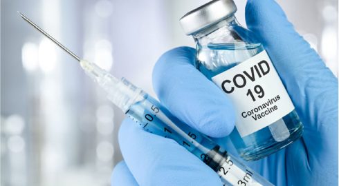 Кому нельзя прививаться от коронавирусной инфекции COVID-19 в России