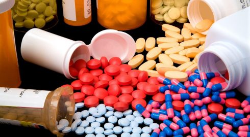 Россиянам рассказали, чем могут быть опасны антибиотики при простуде