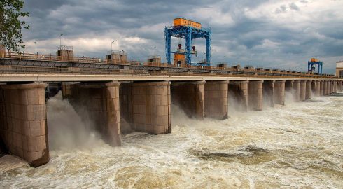 В Херсонской области начали сбрасывать воду с Каховского водохранилища
