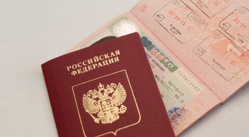 Какие страны все еще могут принять российских туристов без визы