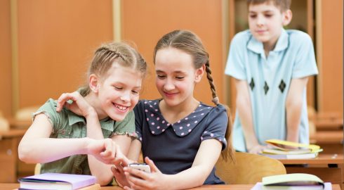Изучаем новые правила: что за нововведения появились в российских школах в 2023 году