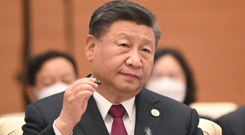 Си Цзиньпин был переизбран генсеком Компартии КНР