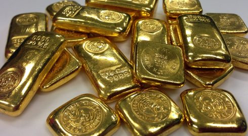Коммерческие банки отмечают дефицит мелких золотых слитков