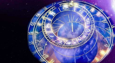 Российский астролог Анатолий Карт предсказал судьбу Российской Федерации до 2026 года