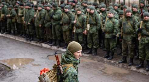 Когда мобилизованным россиянам придут выплаты за службу в зоне СВО в 2022 году