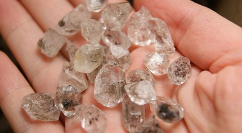 Россия поставила Индии рекордную партию алмазов с 2018 года