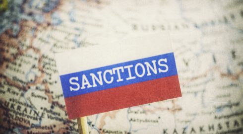 Россия обходит санкции Запада по примеру Ирана