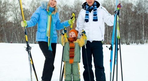 При какой температуре воздуха должны отменять занятия лыжами на уроке физкультуры