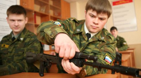 Министерство обороны РФ поддержало инициативу о введении военной подготовки в школах