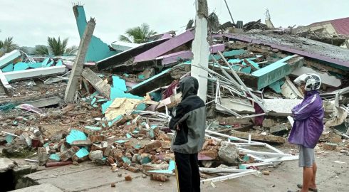 Индонезия пострадала от мощного землетрясения: что известно о погибших