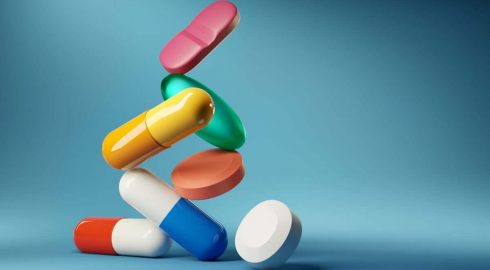Дефицит антибиотиков в России: когда в аптеках появятся препараты