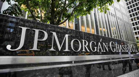 JPMorgan отказался от планов сократить финансирование нефтегазового сектора
